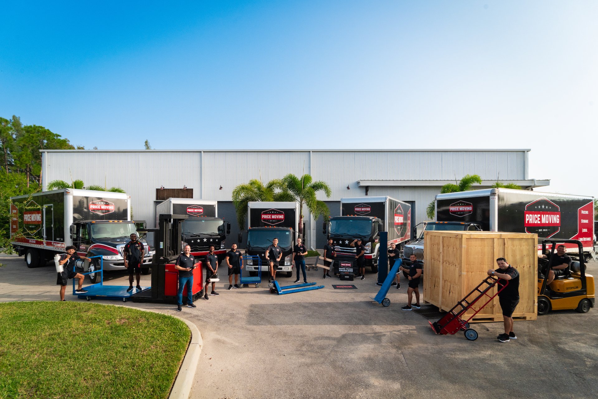 Friendly Naples moving team ready to help